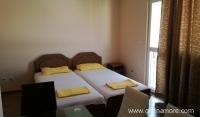 Apartmaji in sobe-Grande Casa, zasebne nastanitve v mestu Bar, Črna gora